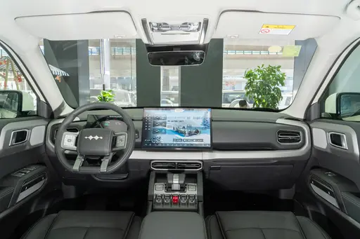 Leopard Titanium 3 501KM 4WD Intelligent Driving  Silver